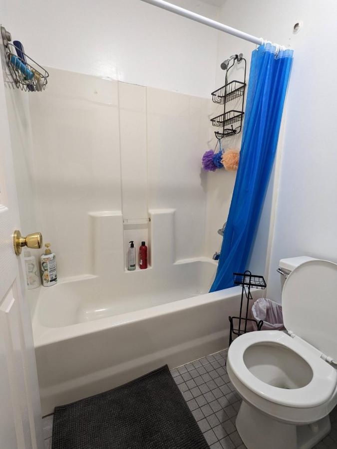 Spacious Room For 4 People In Williamsburg ! นิวยอร์ก ภายนอก รูปภาพ